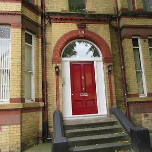 Apartment No 3 At Ivanhoe - 1 Bed Near Sefton Park And Lark Lane 